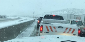Snow Storm Closes Sections of the 15 Freeway Leaving Motorists Stranded